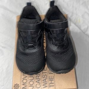 Toddler Nike revolution sneakers